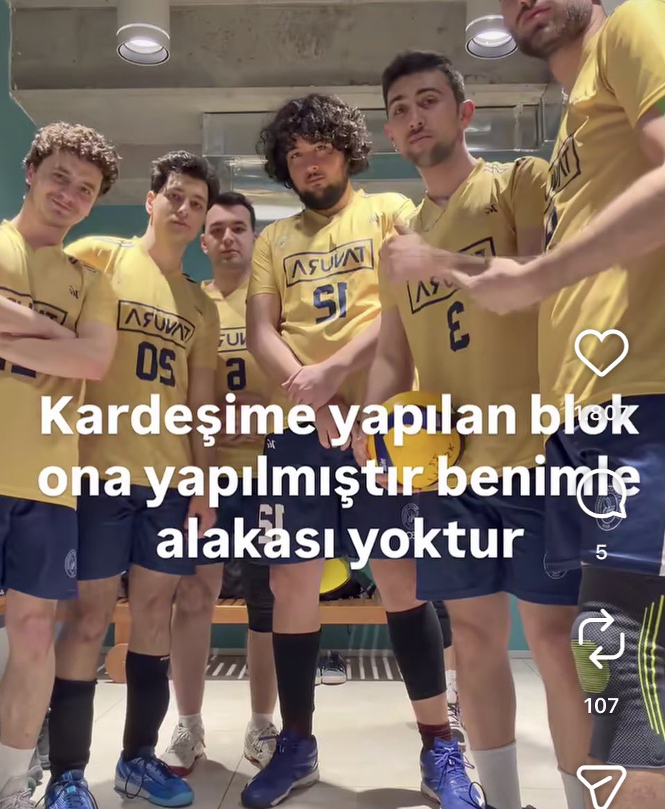 melisa gomez ☆ ☆ tweet media