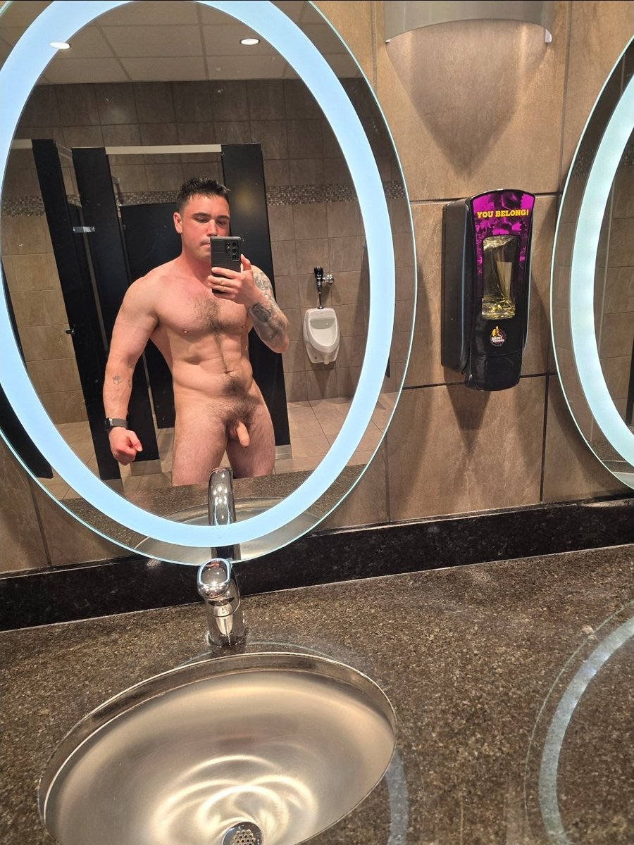 GamerWithMuscles tweet media