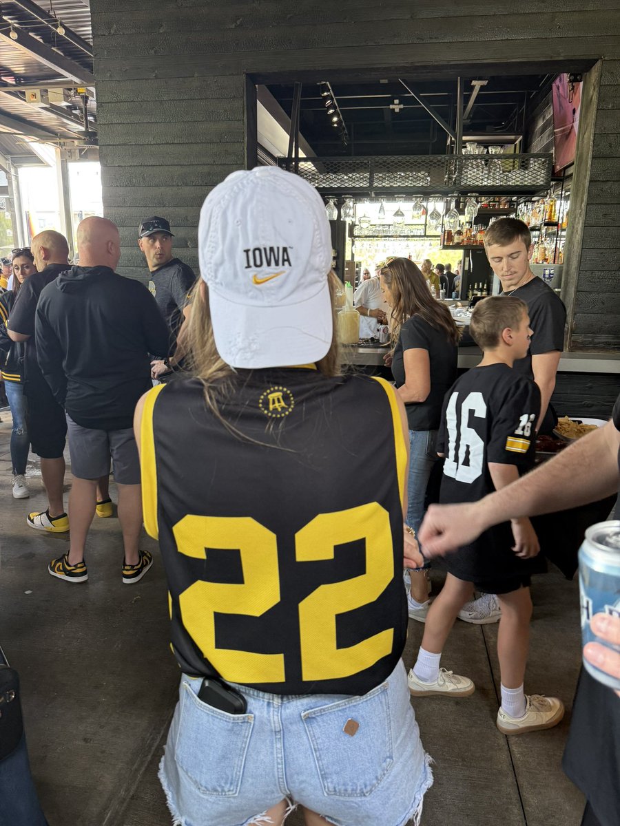 Hawkeye Mafia tweet media