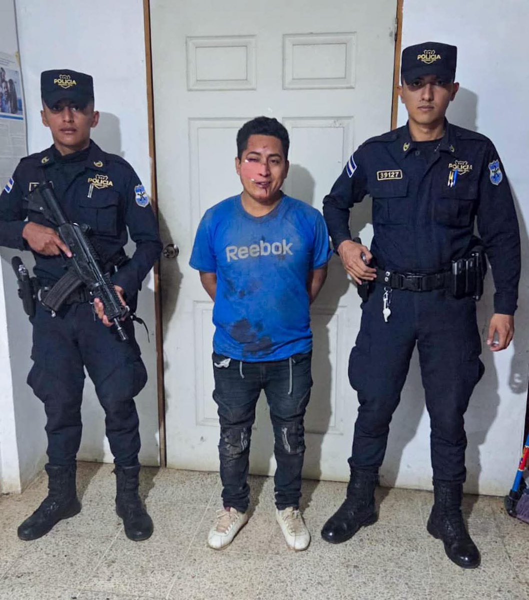 Anonimo.sv tweet media