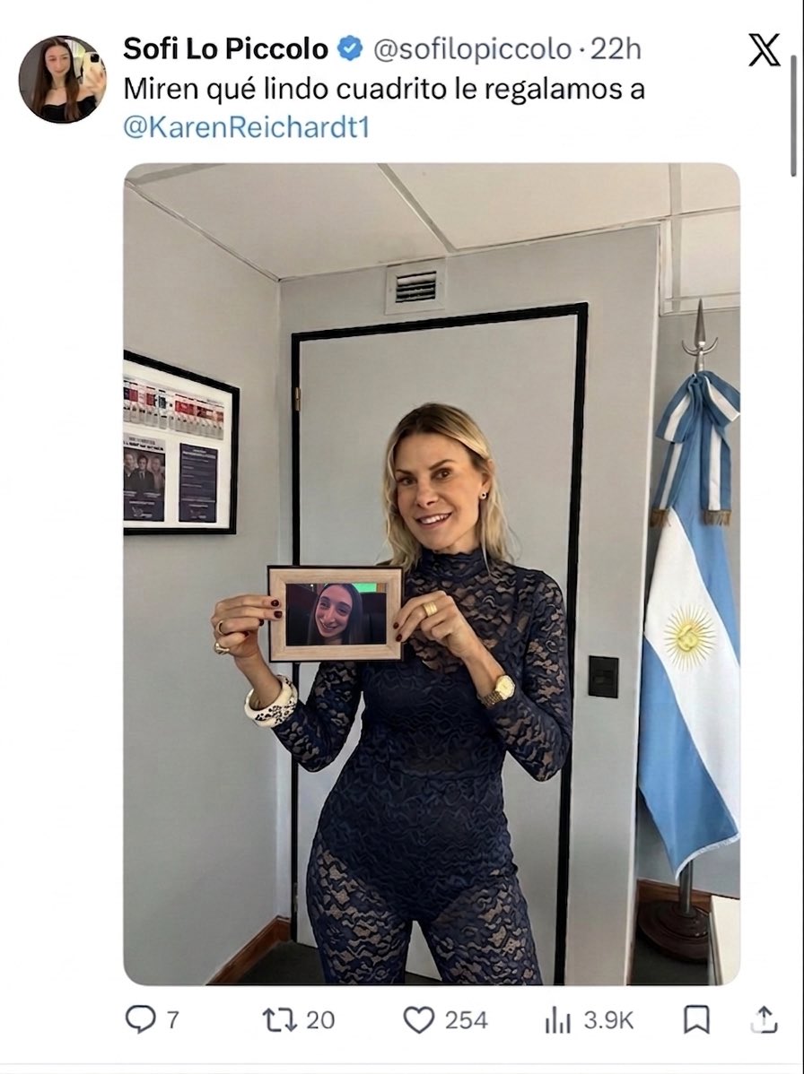 Martha M. Lamartha 🦊 tweet media