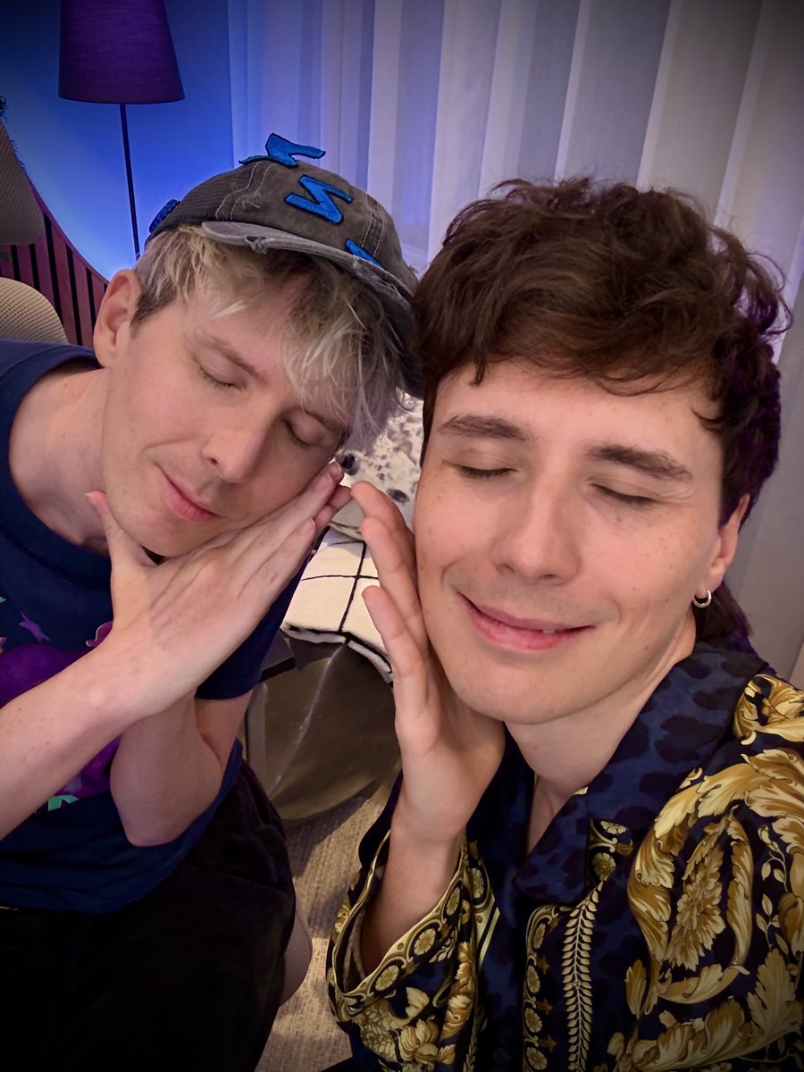 bella ⚞•⚟ tweet media