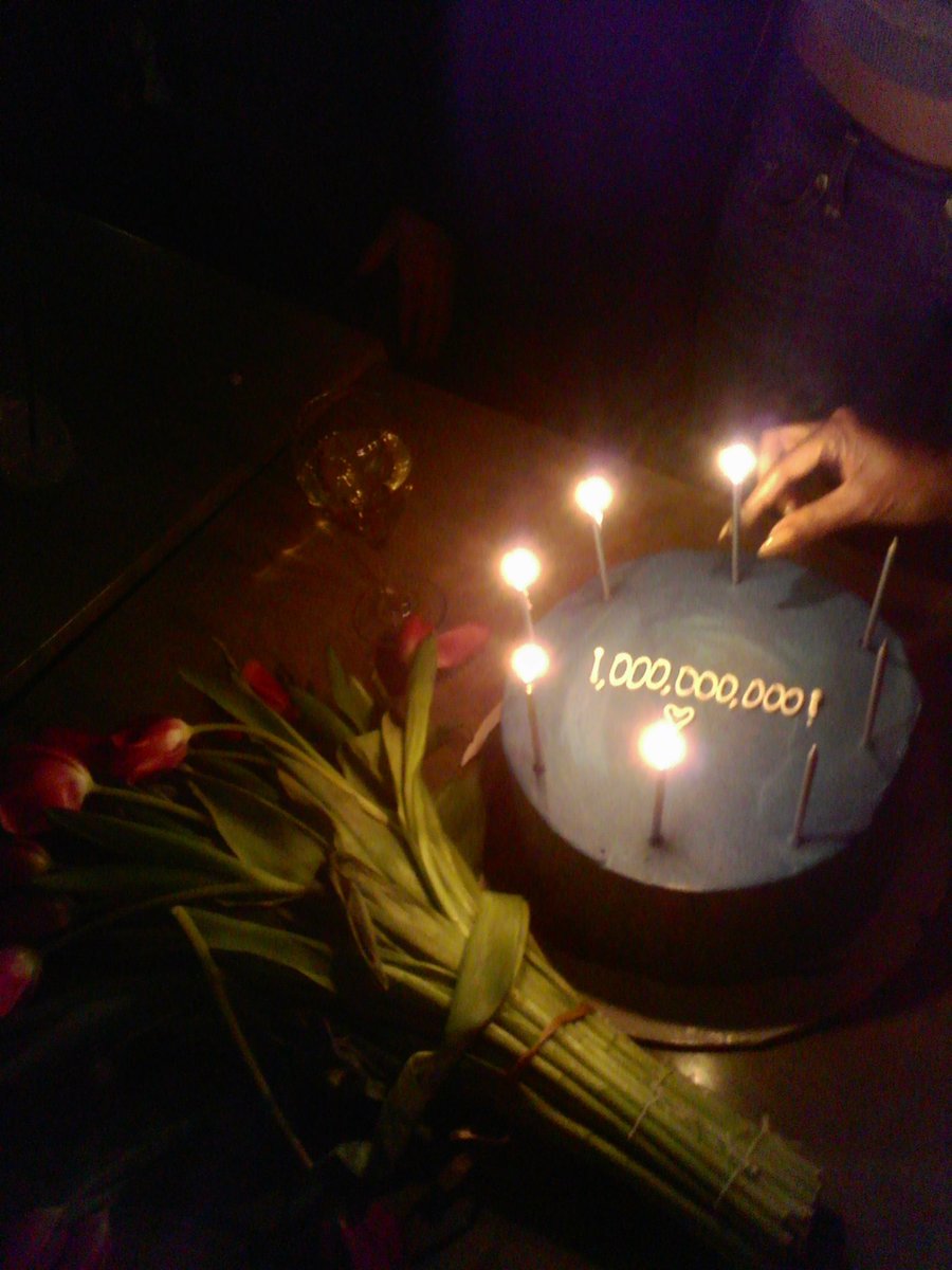 ravyn lenae tweet media