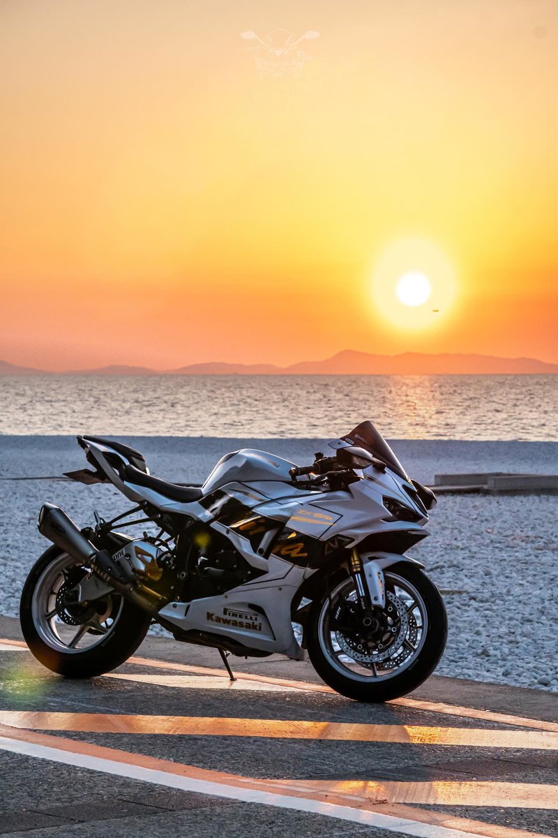 Motorcycles & More tweet media