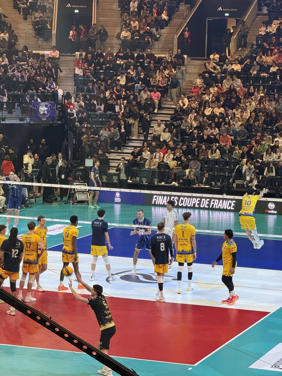 Shyn ᢉ𐭩 tweet media