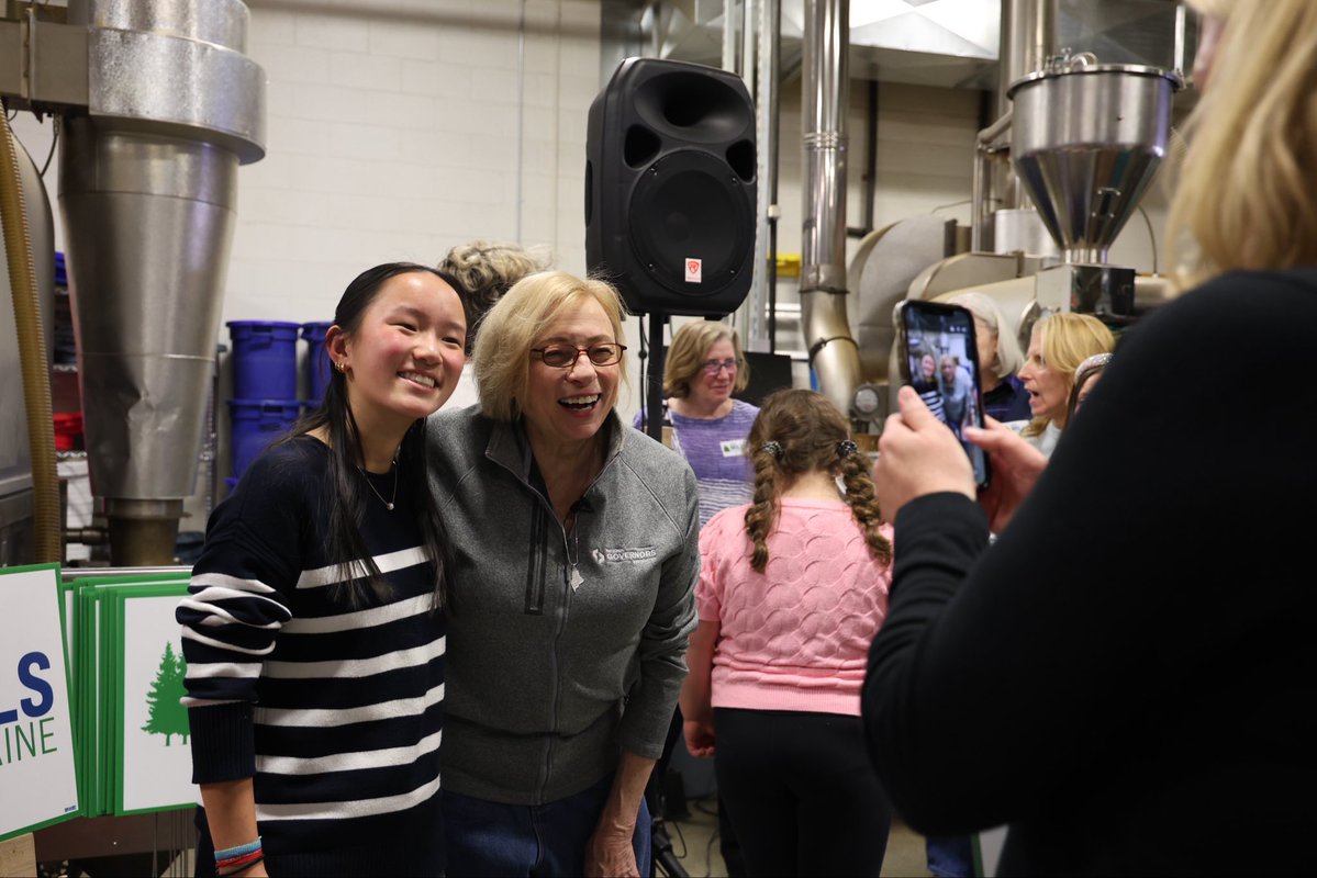 Janet Mills tweet media