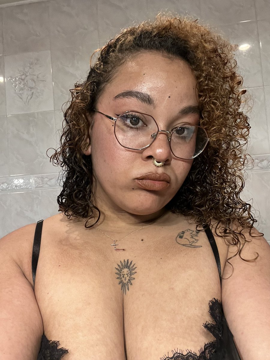 Séllia🍂🌞 tweet media