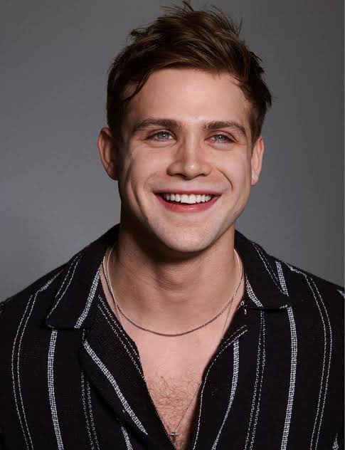 RebrandingRetro tweet media