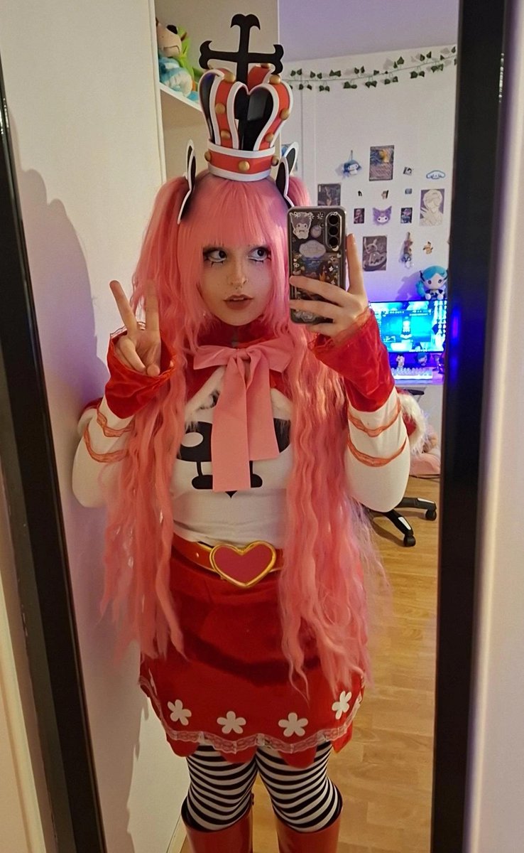 𝔏𝔲𝔠𝔯𝔢𝔱𝔦𝔞 🦇 𝐺ℎ𝑜𝑠𝑡 𝑃𝑟𝑖𝑛𝑐𝑒𝑠𝑠.*♱ tweet media