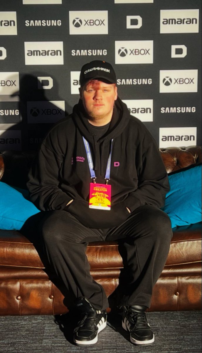 FNthunderzVR tweet media