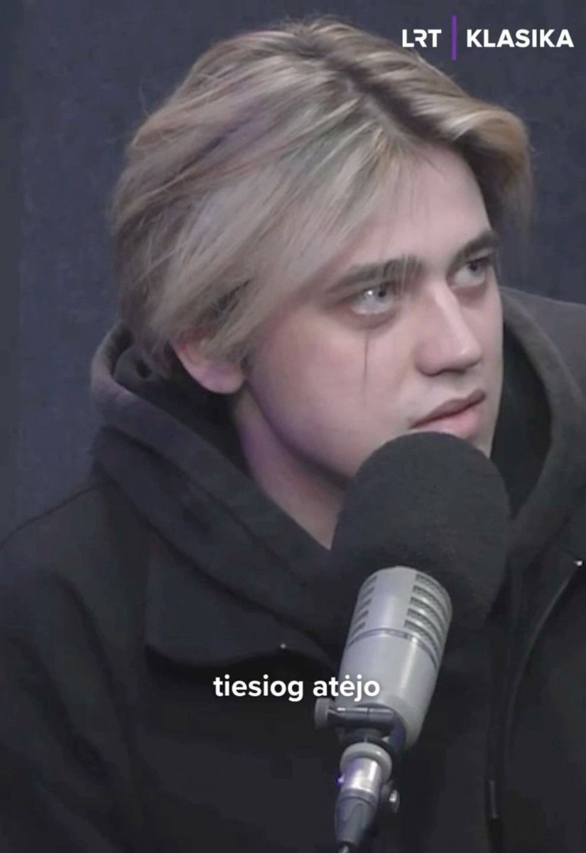 livia ౨ৎ tweet media