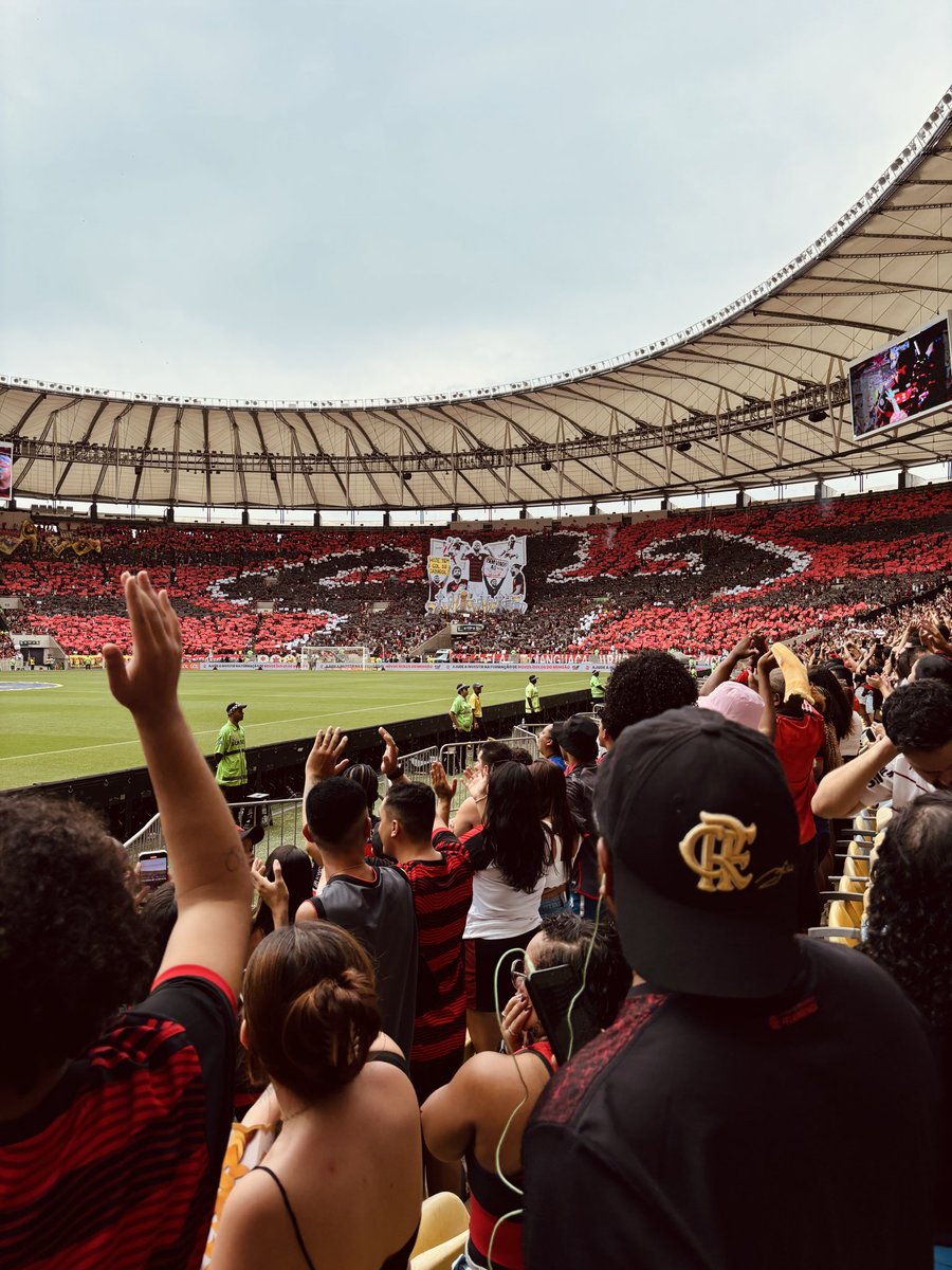 lucas tweet media