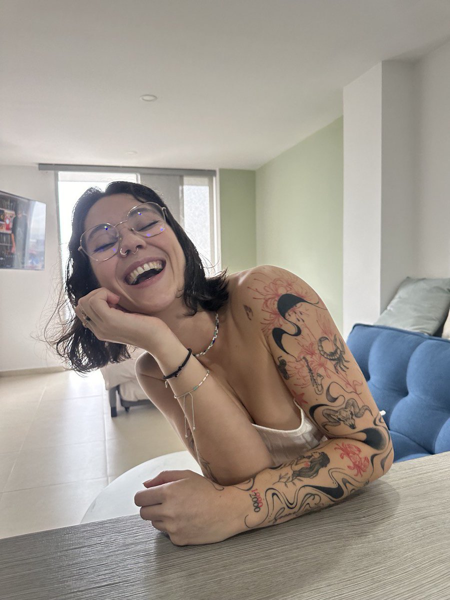 Lizz Romingo tweet media