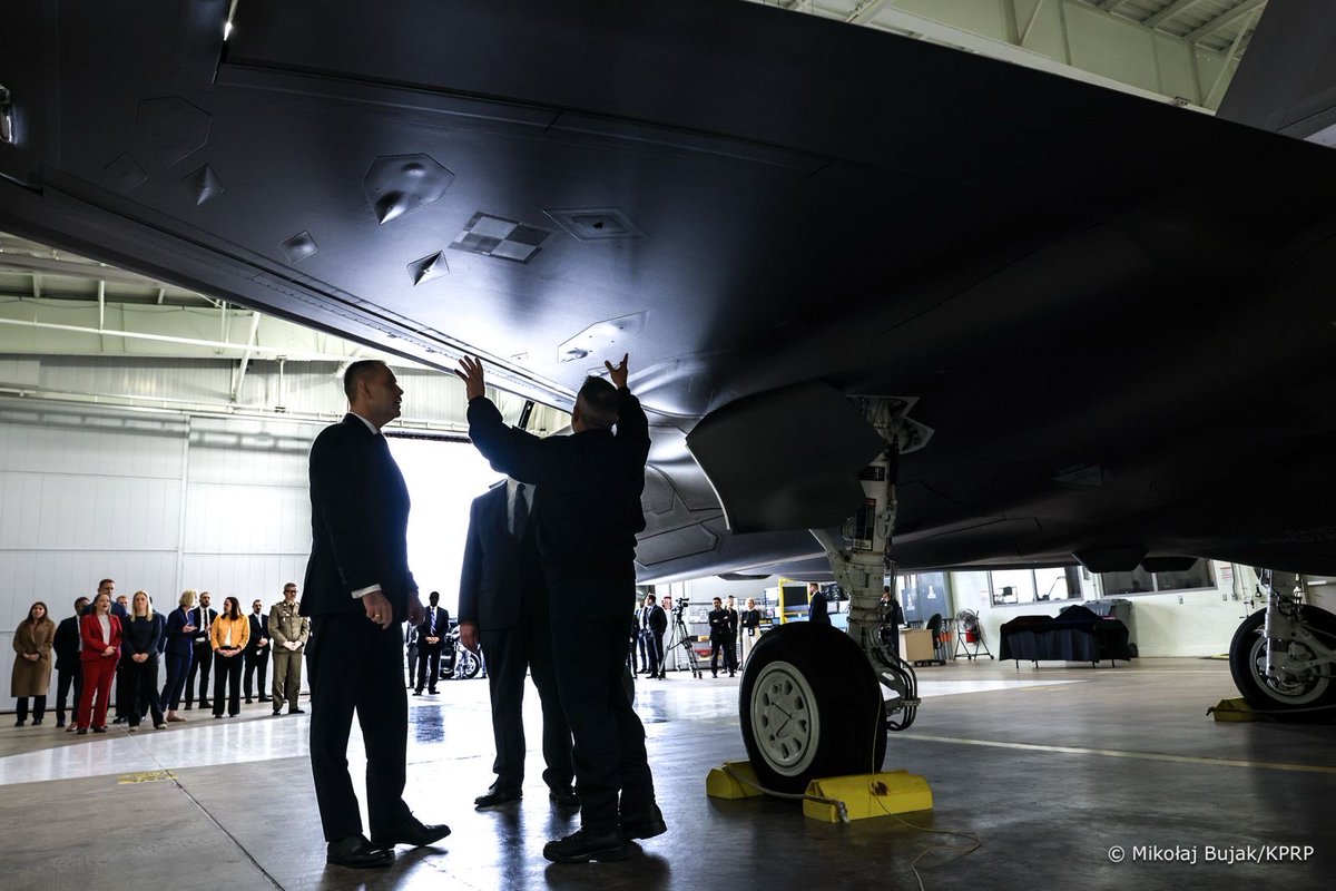 Karol Nawrocki tweet media