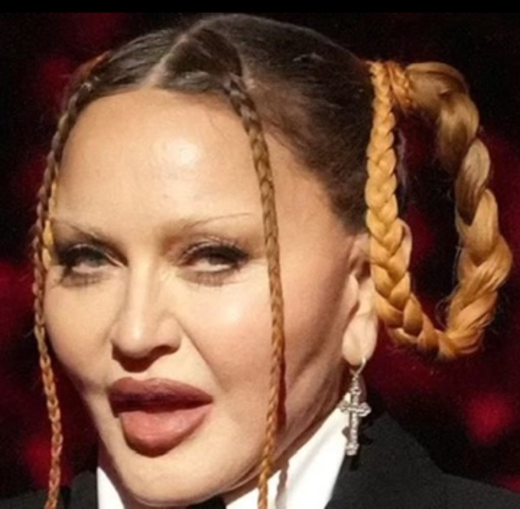 PARTYNAUSEOUS🃏 tweet media