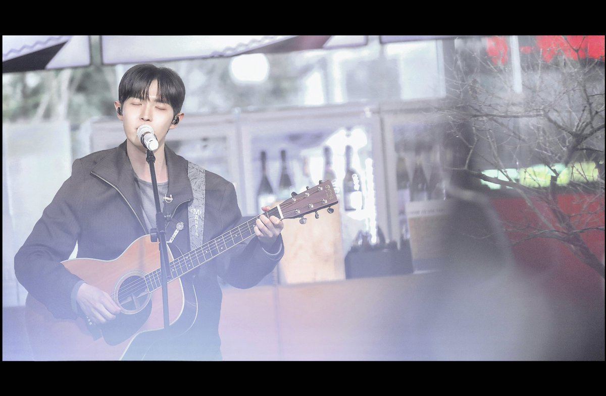 서울의 달 tweet media