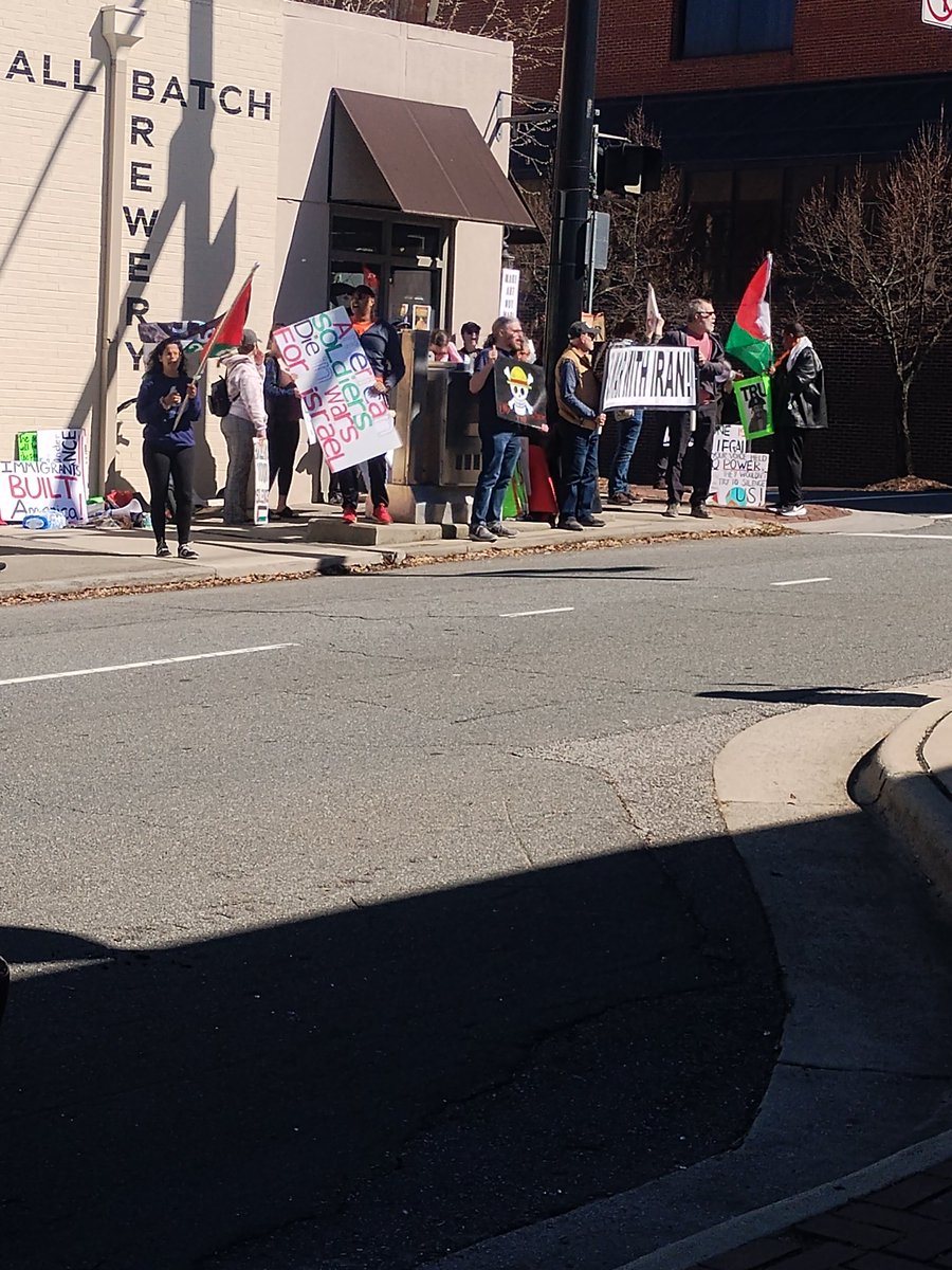 Papa Woody tweet media