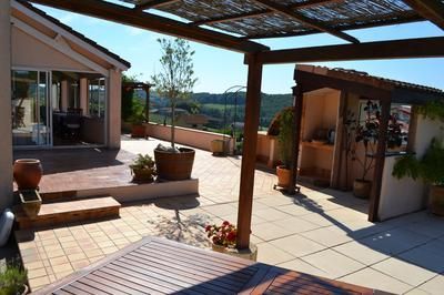 france_images's tweet image. For sale 4 Bedroom villa in quiet hamlet, superb views and just 10 minutes drive from major town.Foulayronnes 47510 buff.ly/t6UUkOF

#France 🇫🇷 #FranceProperty #FrenchProperty #FrenchRealEstate #PropertyForSale