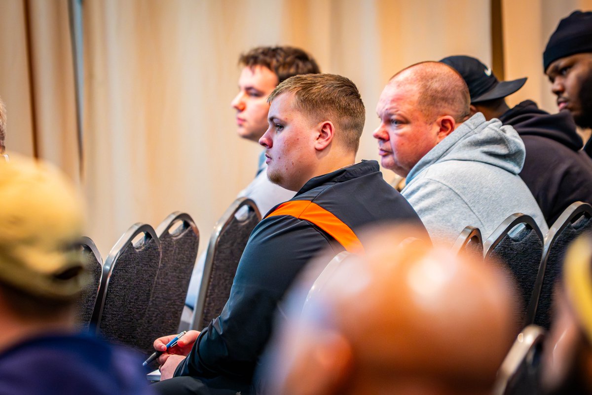 AshlandFB's tweet photo. Thank you to all the coaches who joined us at the Fred Martinelli Coaches Clinic! 🦅 https://t.co/rO6QVB8uSh