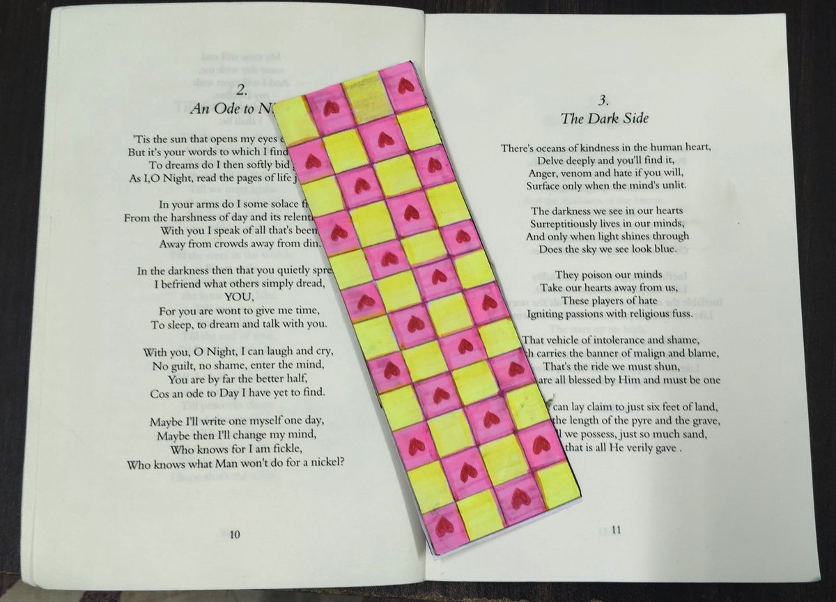 Gungun187702's tweet photo. Skill 6 🔖
Tried something new.. made a bookmark!
Loving these little creative steps 

#GungunSkills #Skill6 #CreativeLife #LearningDaily #DIY https://t.co/LrGy58gbtI