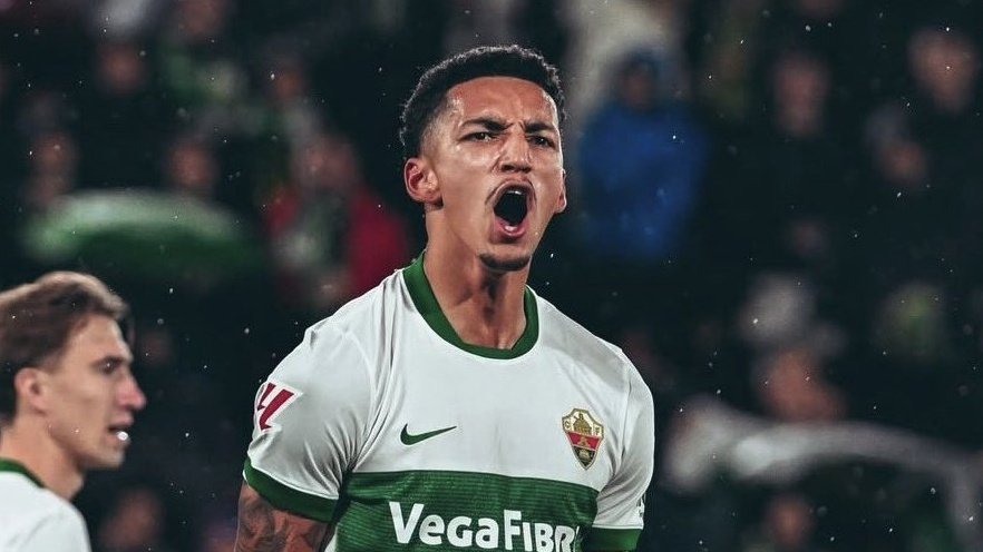 《 𝐉𝐉 》 tweet media