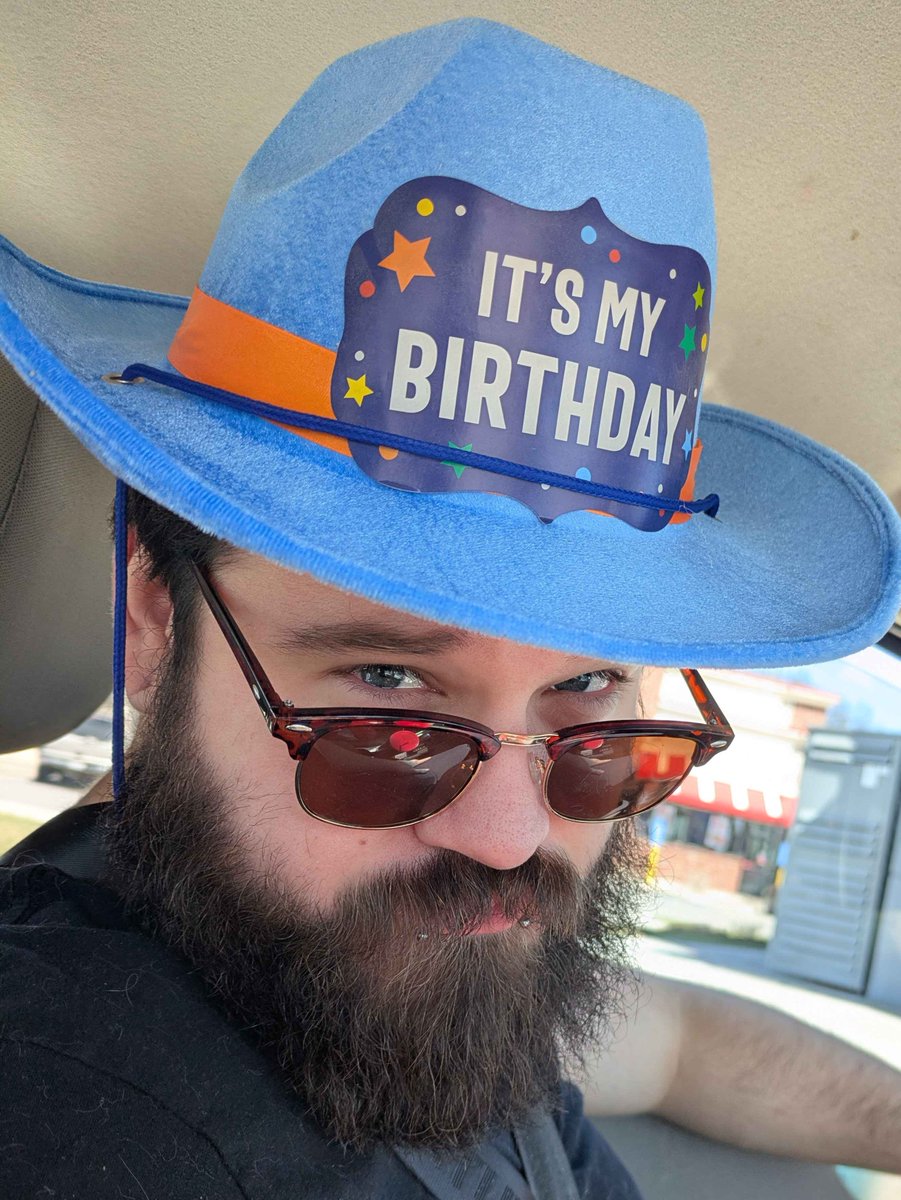 BeardPrincess tweet media