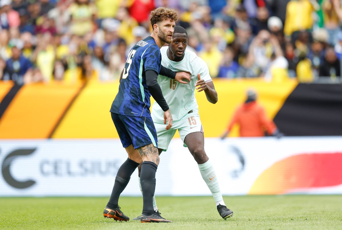 Venê Casagrande tweet media