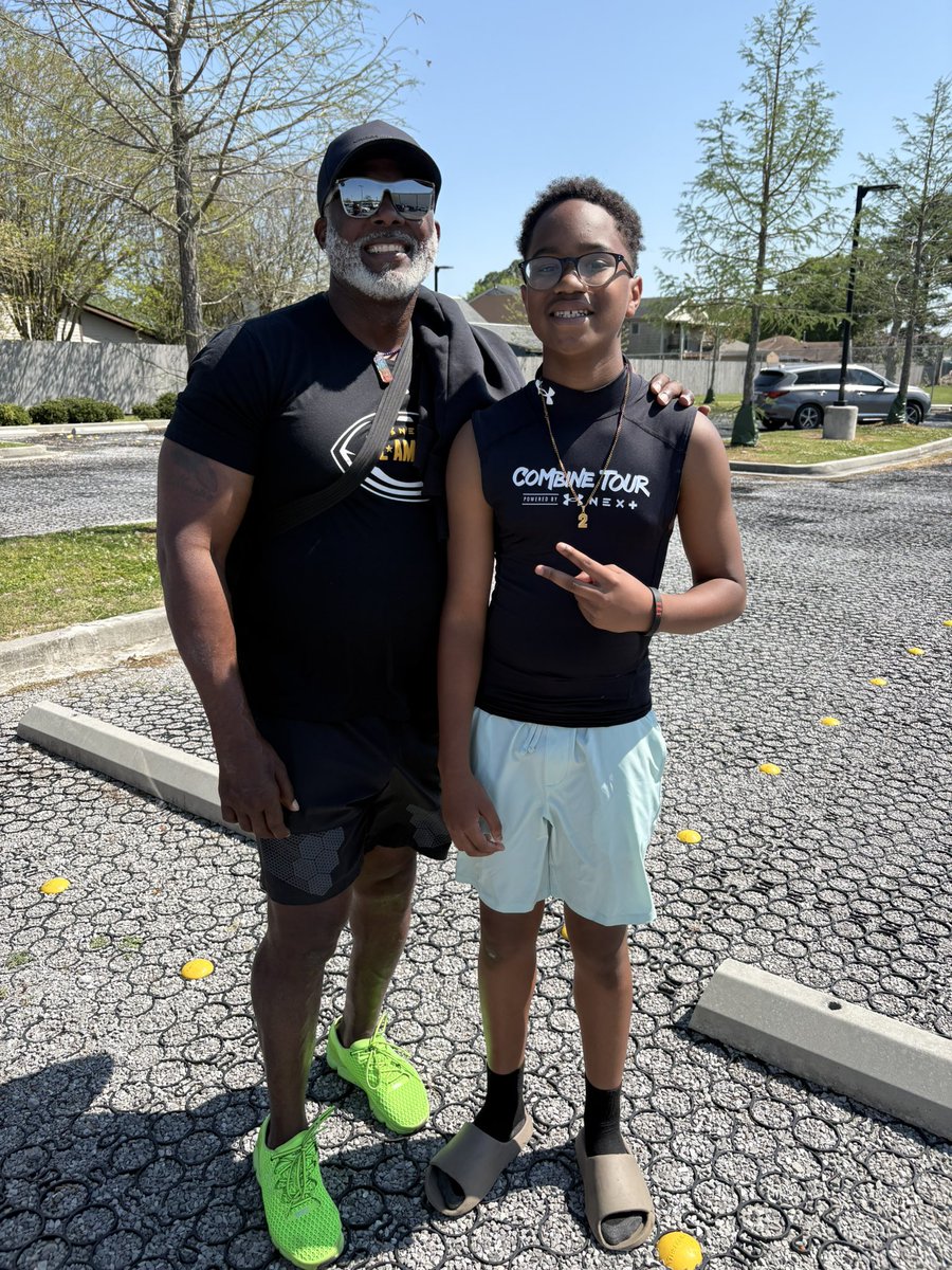 Deuce✌🏽⚡️ tweet media