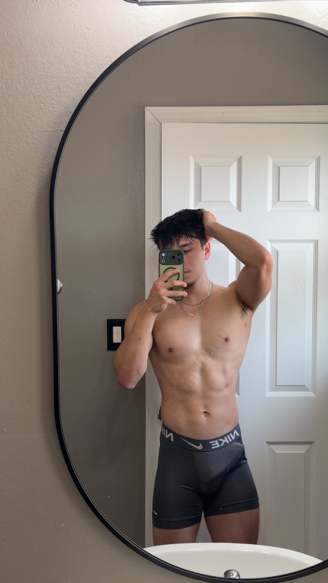 Emilliano🔱 tweet media