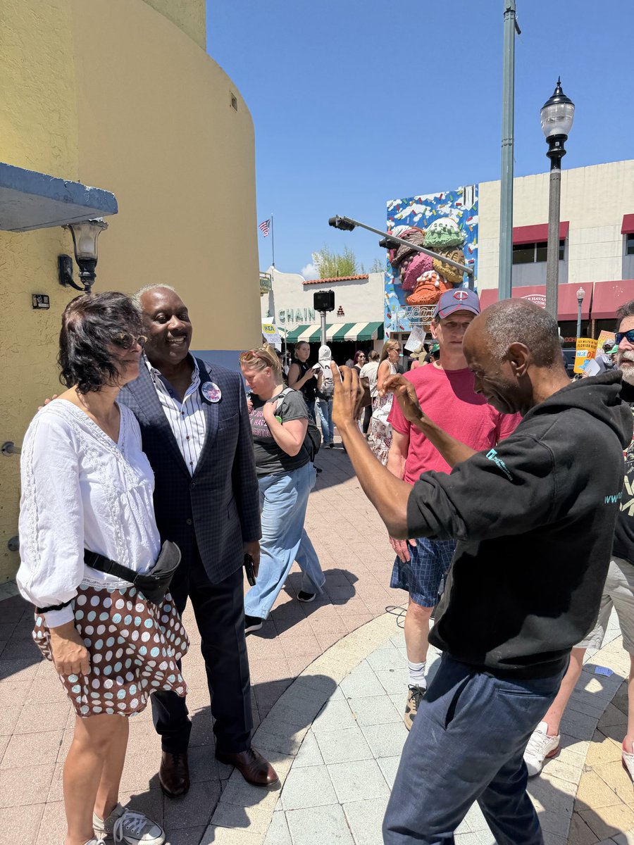 Jerry Demings tweet media