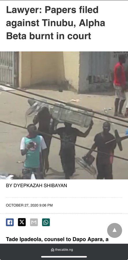 TheIOShowa's tweet image. #ICYMI:
#EndSARS: Court papers against Tinubu disappeared 

#EndBadGovernance: Court papers against Ganduje disappeared 

When next would this trick be REPEATED?