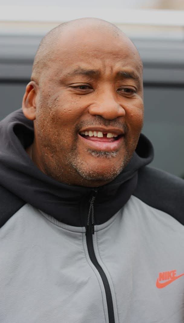 Kwena Molekwa tweet media