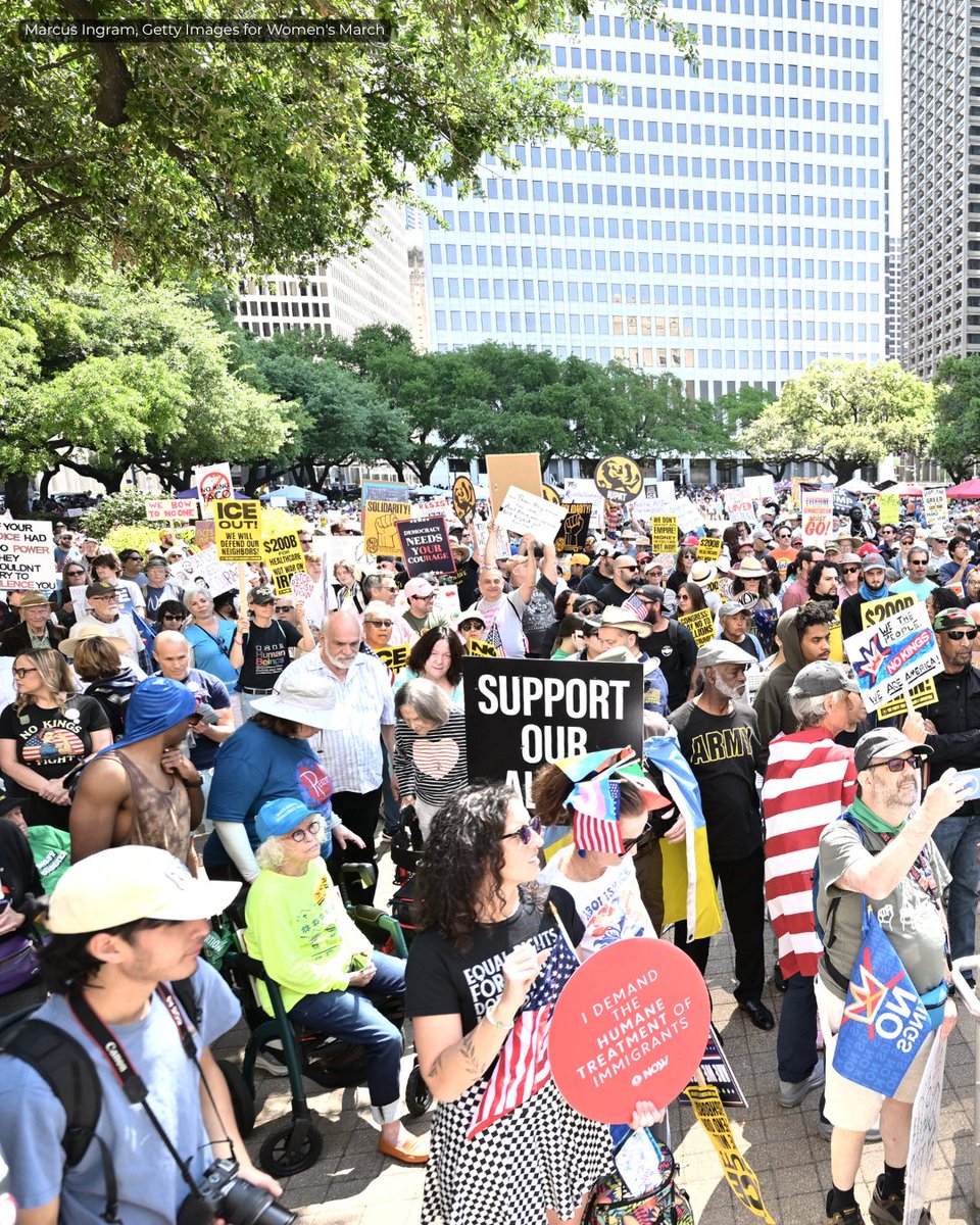 Women's March tweet media