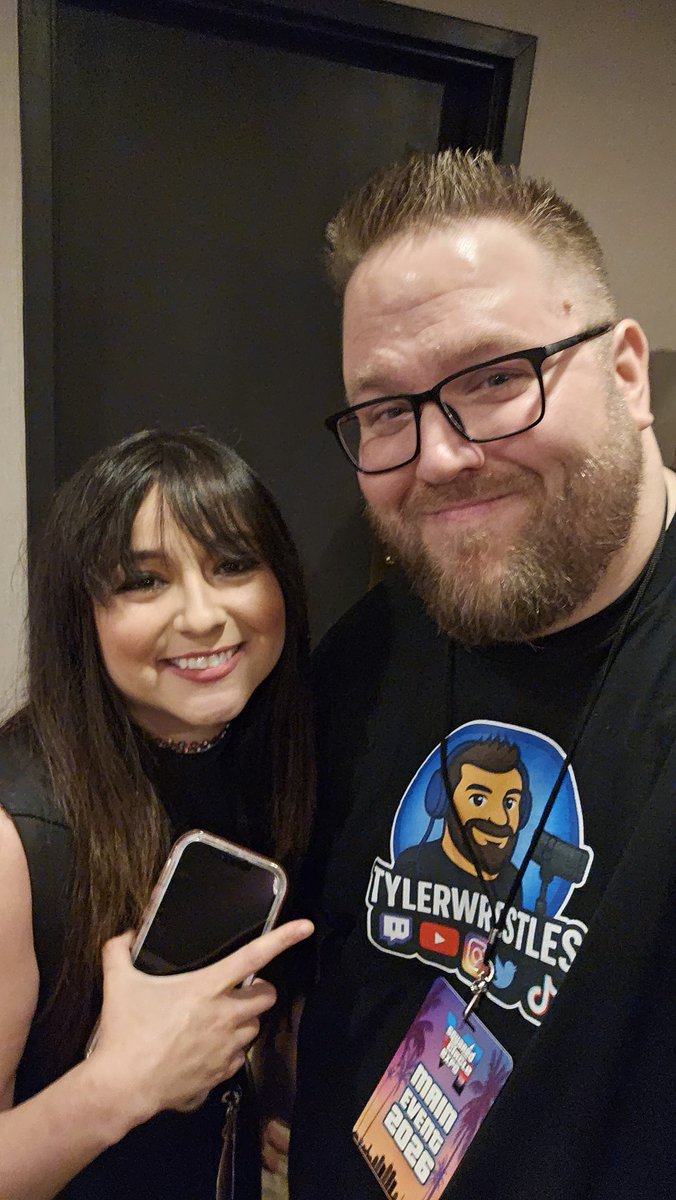TylerWrestles's tweet image. Finally got to meet @_denisesalcedo at @squaredcircleexpo yesterday!!! She's one of my favorite wrestling creators &amp;amp; the lady works her ass off! Always love seeing people succeed!!

#denisesalcedo #SCX6 #squaredcircleexpo #prowrestling #tylerwrestles