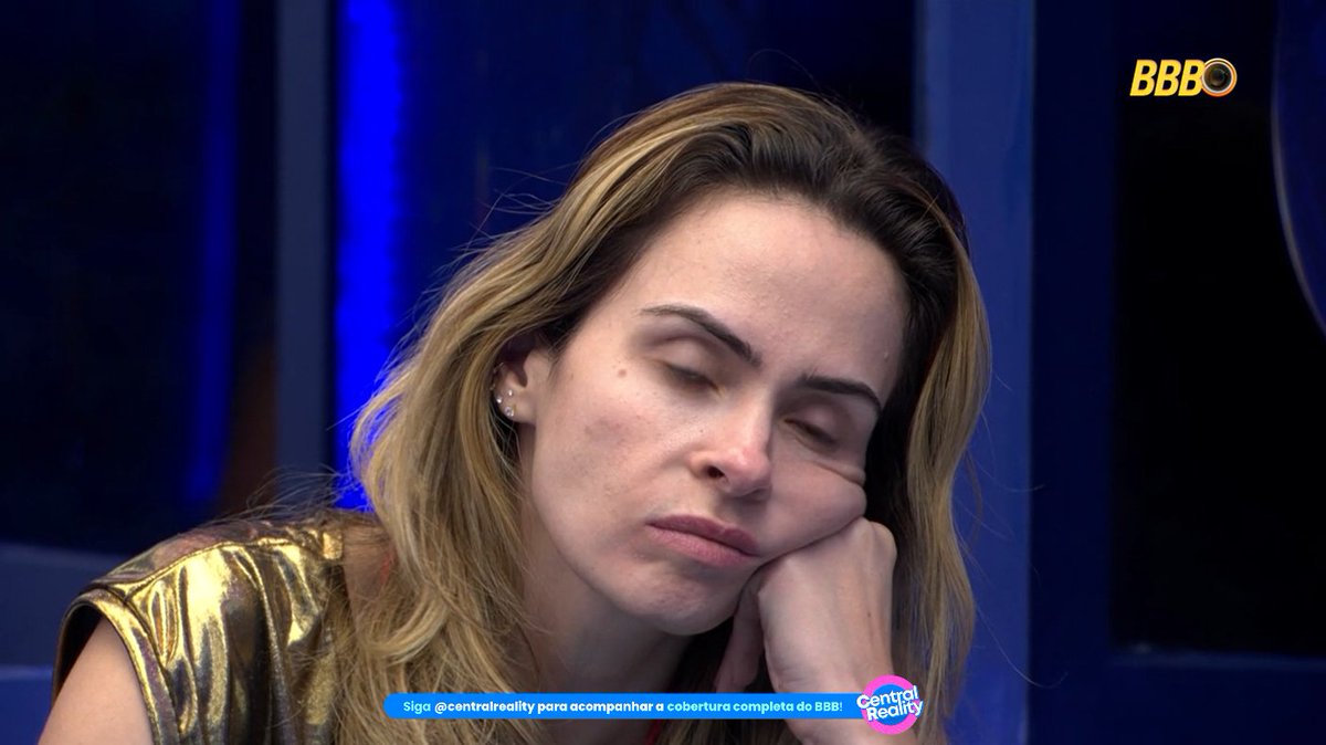 centralreality's tweet photo. Ana Paula é muito ingênua em relação a Samira. #BBB26 https://t.co/CJ9sVficJN