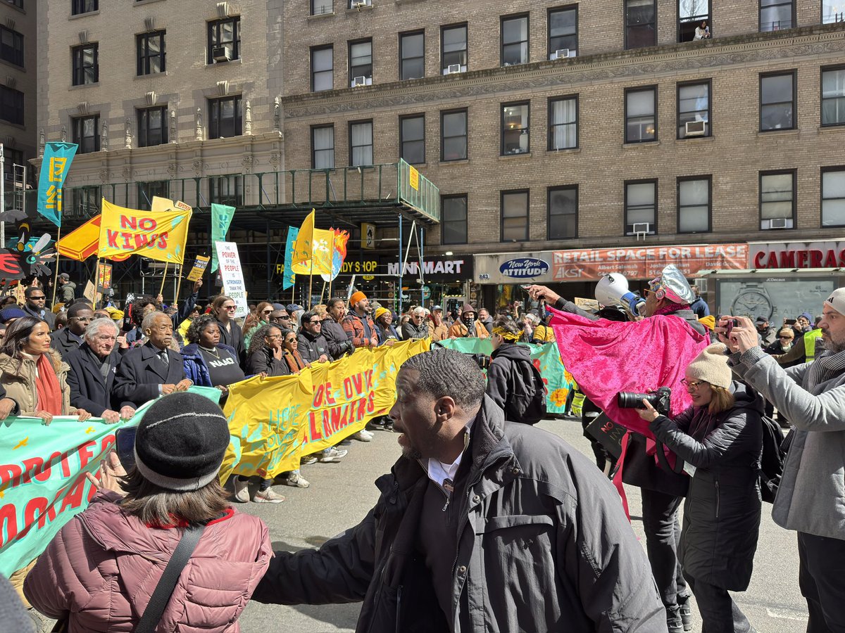 Russell Warshay tweet media