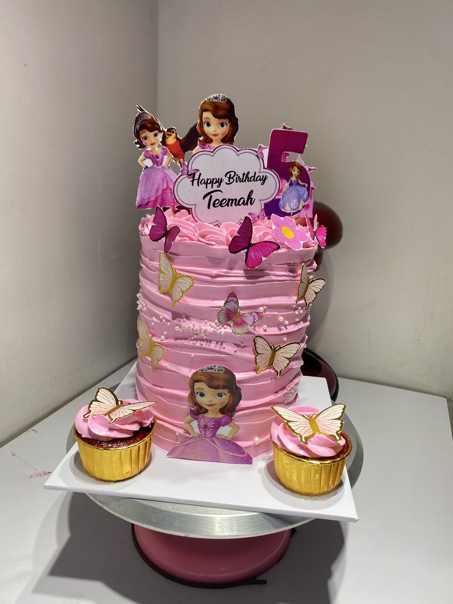 CAKES IN LAGOS PBD/1096 tweet media