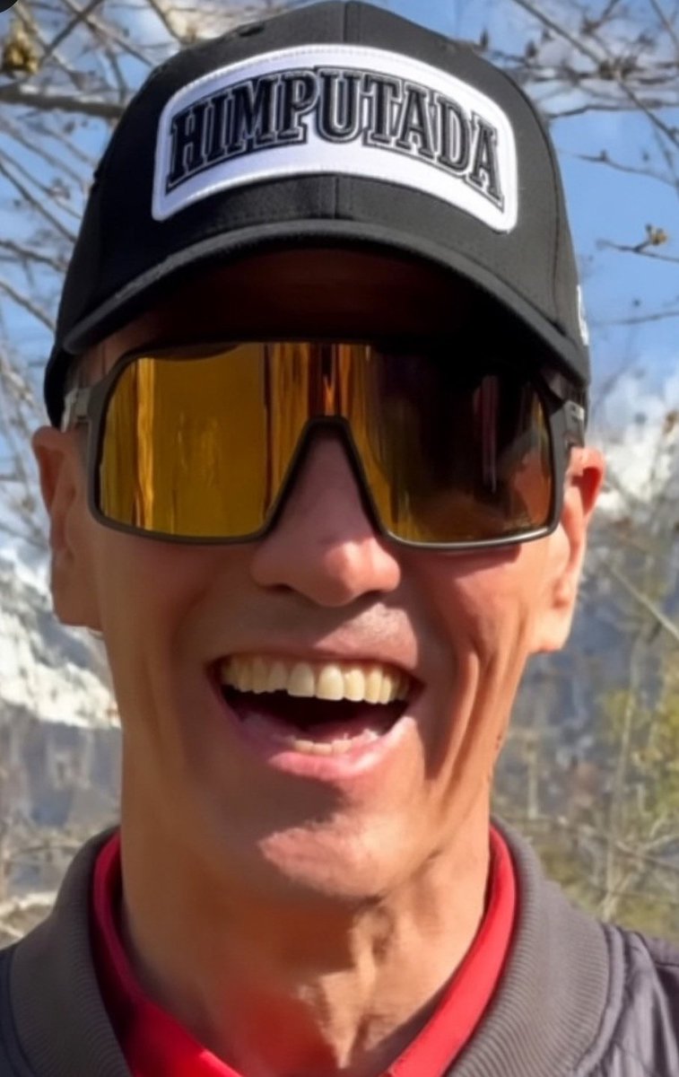 MeDueleEspaña tweet media