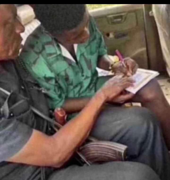 FemmyVickky 🇺🇸 tweet media