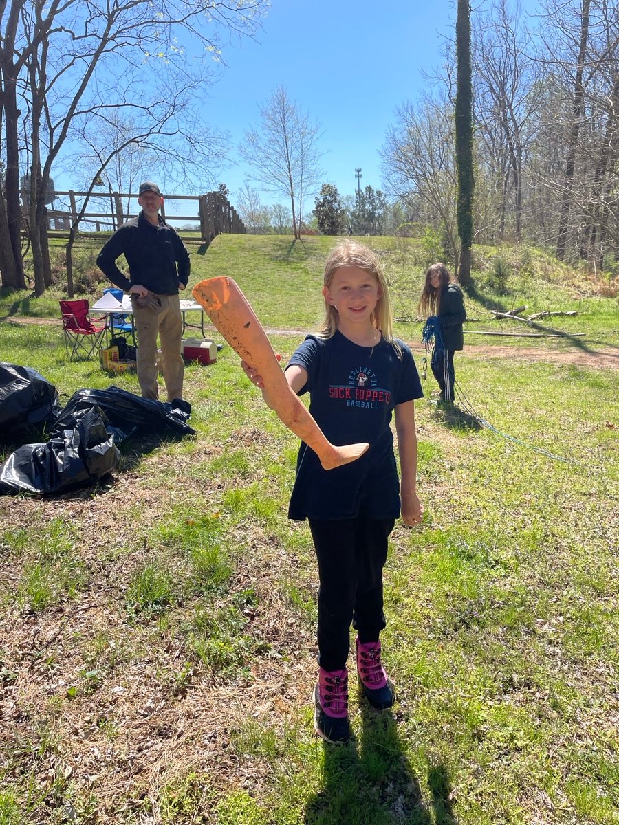 ToHGovSW's tweet photo. Creek Week volunteers spent Saturday morning cleaning trash from the Bellevue Branch stream corridor in West Hillsborough . . . incredible work and some unexpected finds! Thank you to all volunteers and to The Appropriate Sanitation Institute for partnering on this event. https://t.co/6P0gOeoJYb