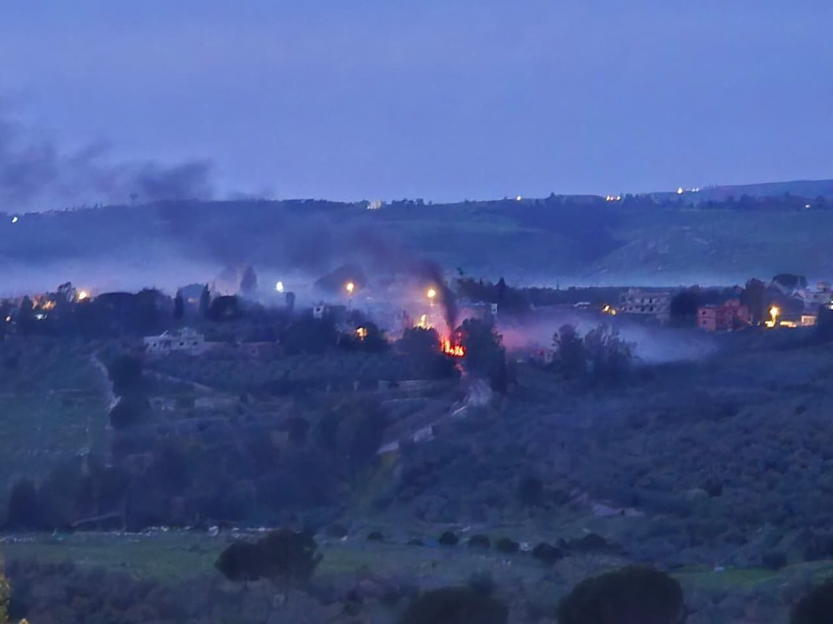 China live tweet media