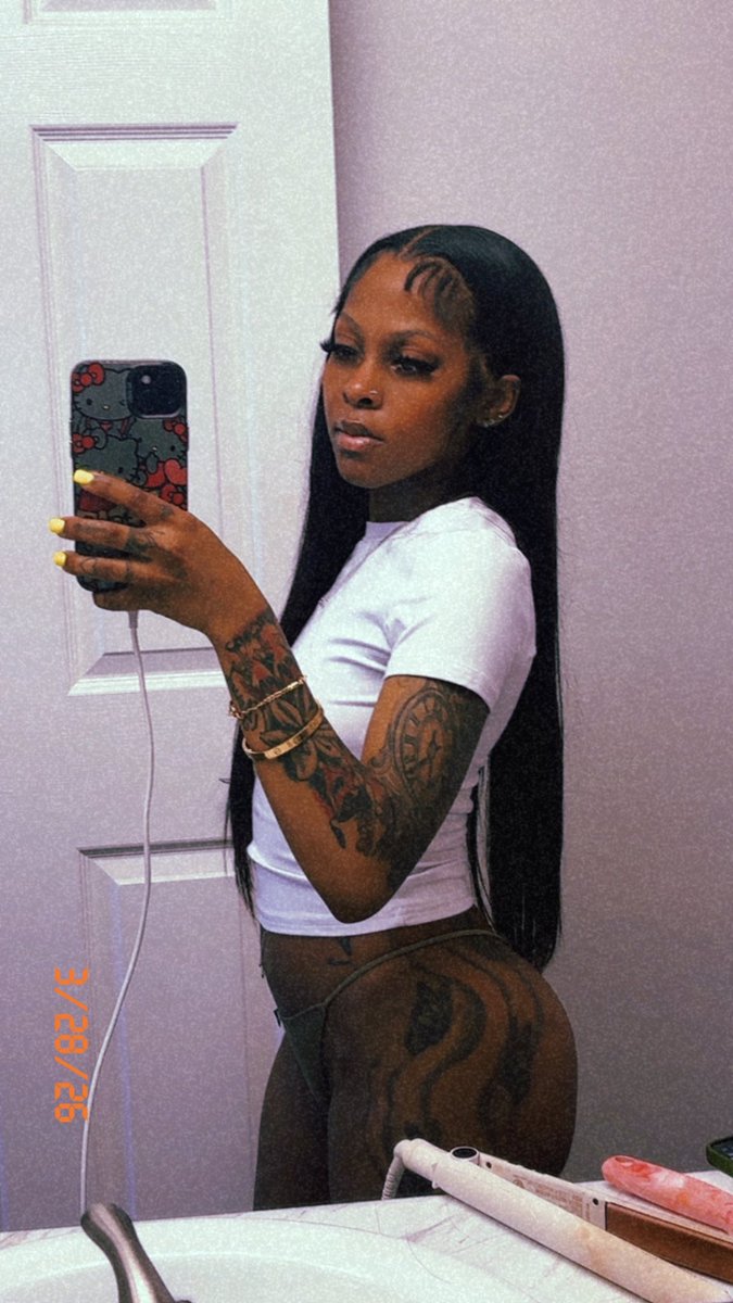 boy mom🧸. tweet media