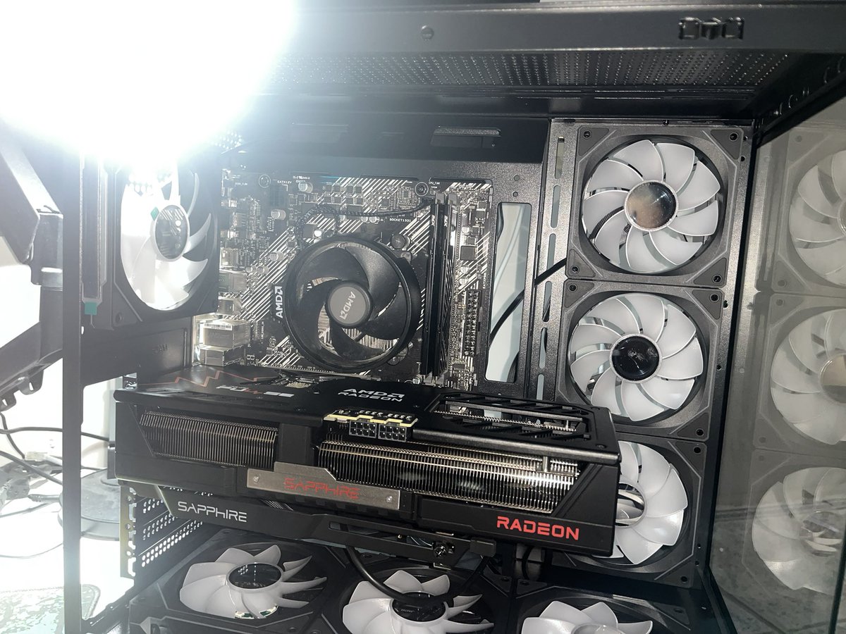 No comment tweet media