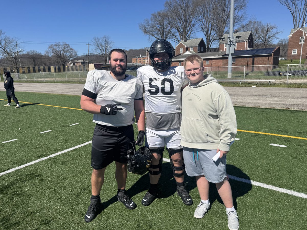 Garett Moon tweet media