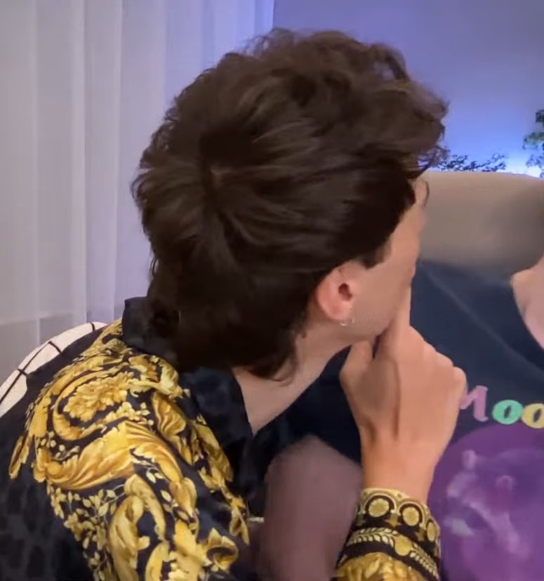 bella ⚞•⚟ tweet media