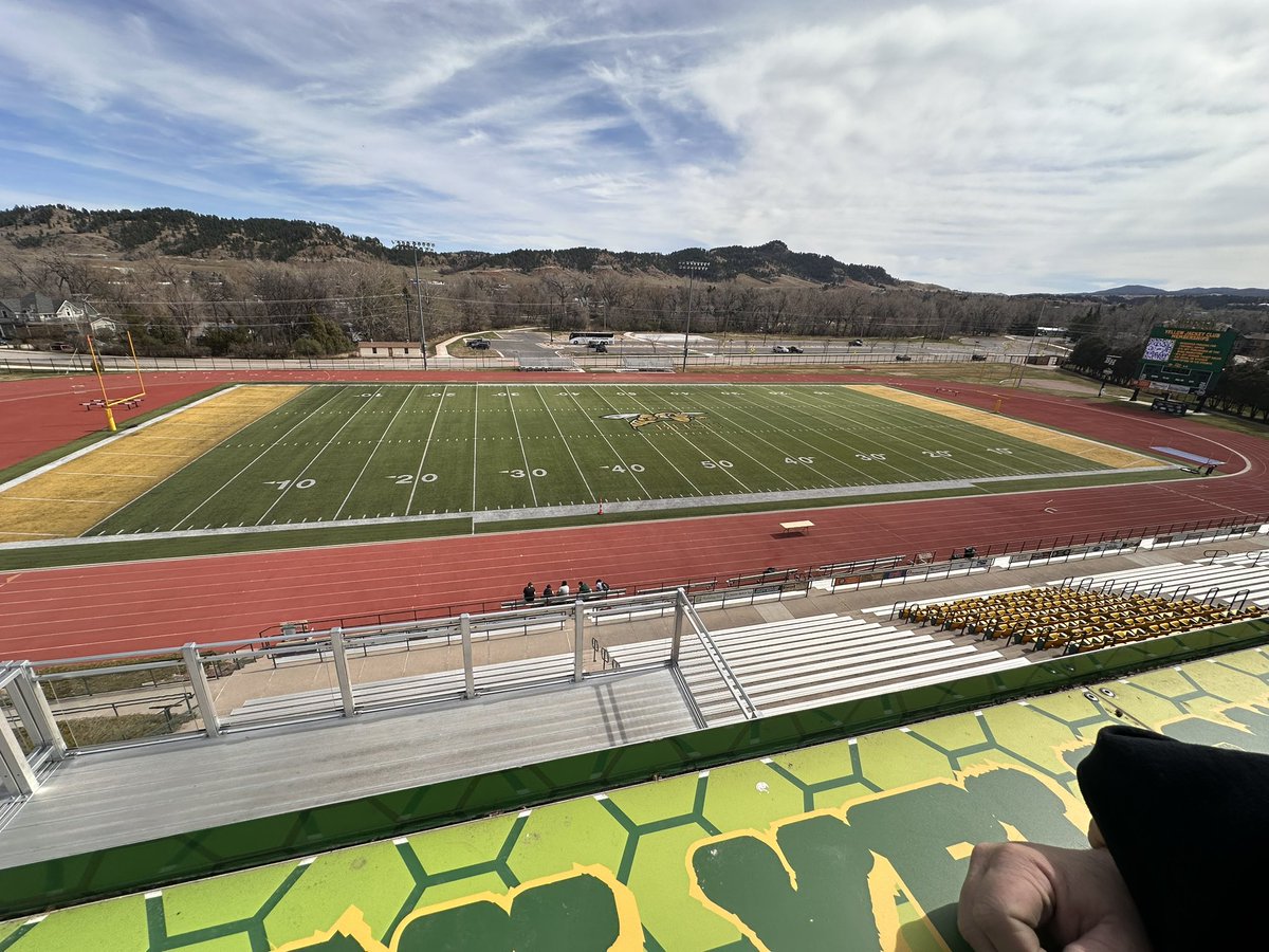 tanner0273's tweet photo. Thank you to @BHSUFB and the coaching staff for the amazing junior day visit. I had a great time learning about the team and the program. @CoachSchafer4 @BreskeJosh @NateClay77 @Tim_Hughes02 @GarretsonFB https://t.co/rKrHBD0Xxk