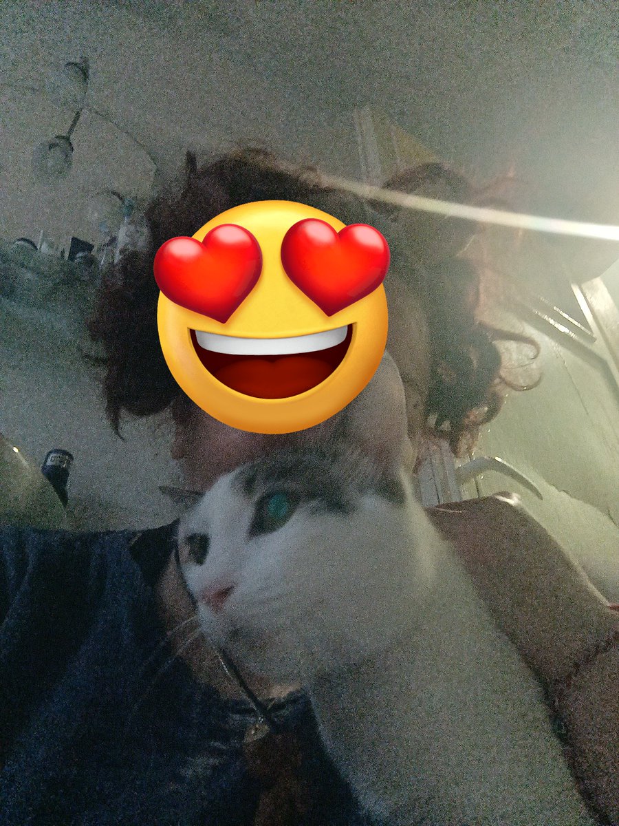 Je suis Lali Berte 🇹🇷🤍🇪🇸 tweet media