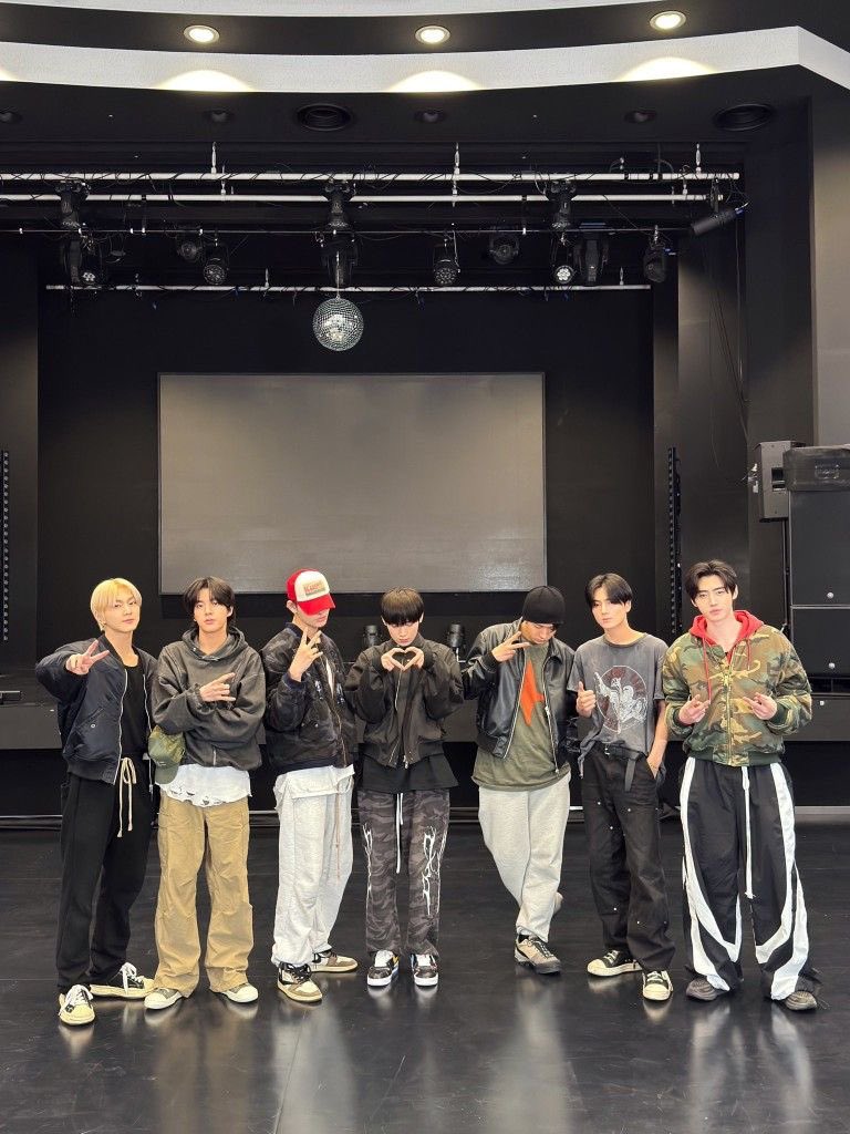 𝗝𝗨𝗡𝗚𝗪𝗢𝗡_𝗟𝗜𝗚𝗛𝗧 | 2 | FAN ACCOUNT ❗️ tweet media