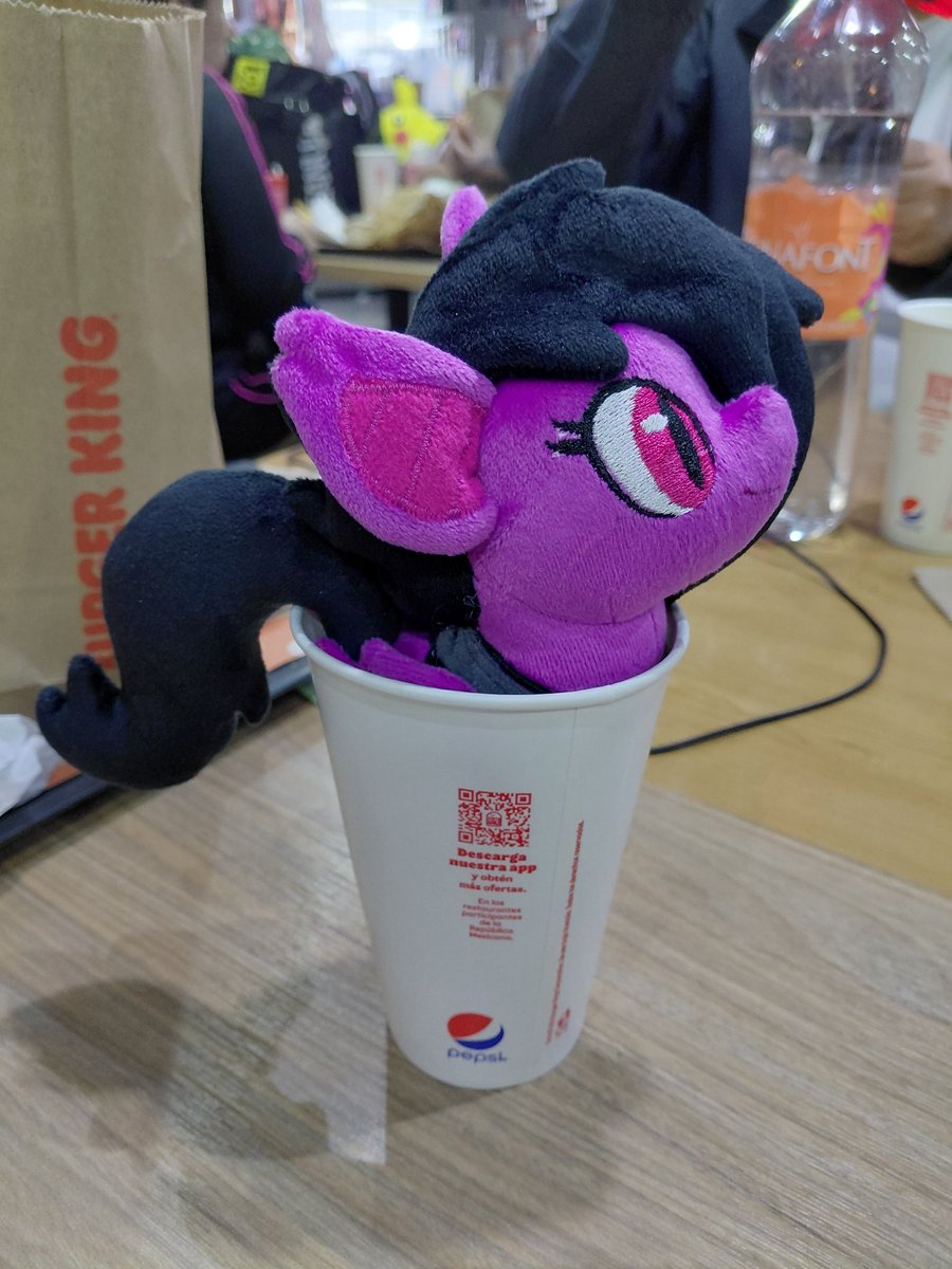 Peel a na 🔜 NeighCon tweet media