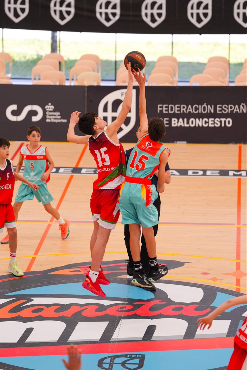 Federación Extremeña de Baloncesto tweet media